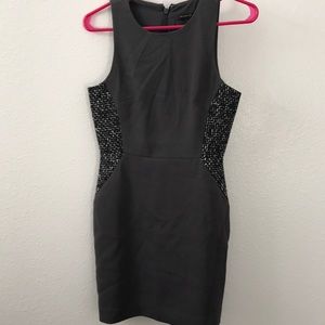 Sleeveless dress